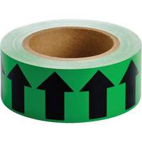 Ruban marqueur avec fl&egrave;ches de direction pour tuyaux, 90', Noir sur vert - Brady 91416
