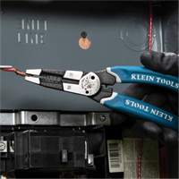 Outil polyvalent Klein-Kurve pour d&eacute;nuder, couper et sertir les fils, 8-1/4" lo, 8 - 20 AWG - Klein Tools K12065CR