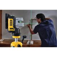 3 Line Green Laser Level - DEWALT DW089CG