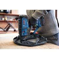 Agrafeuse &agrave; couronne &eacute;troite sans balai de calibre 18 (outil seul) - Bosch GTH18V-18MN