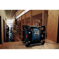 Jobsite Radio with Bluetooth&reg; 5.0 & Power Station, Lithium-Ion, 18 V - Bosch GPB18V-5CN