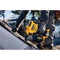 Ensemble de cloueuse 15° sans fil pour bobine de toiture, 20 V, Lithium-ion - DEWALT DCN45RND1