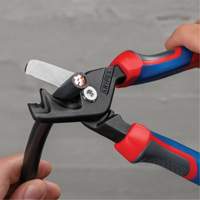 Coupe-c&acirc;bles StepCut&reg; XL avec poign&eacute;e KNIPEXTEND, 9" - Knipex 95 12 225 SBA