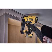 XR&reg; Cordless 18Ga Brad Nailer, 20 V, Lithium-Ion - DEWALT DCN210B