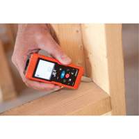 T&eacute;l&eacute;m&egrave;tre laser avec capteur d'angle et Bluetooth&reg;, 2" - 330' (5.08 cm - 100.58 m) Gamme de mesure, Num&eacute;rique (&eacute;lectronique) - Johnson LDM330