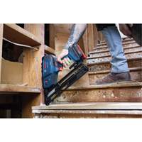 Ensemble cloueur de finition inclin&eacute; calibre 15 sans balais, 18 V, Lithium-ion - Bosch GNH18V-15MAB12