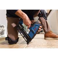 Ensemble cloueur de finition inclin&eacute; calibre 16 sans balais, 18 V, Lithium-ion - Bosch GNH18V-16MAB12