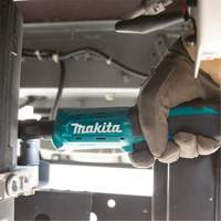  - Makita DWR180Z