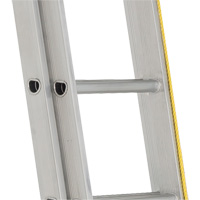 &eacute;chelles &agrave; coulisse industrielles & robustes, Cap 300 lb, 39' h, Calibre 1A - Featherlite 4244D