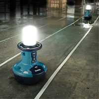 Lampe de chantier &agrave; DEL auto-redressante 40Vmax XGT (outil seulement)?, DEL, 5500 lumens - Makita ML010G